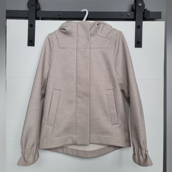 Lululemon Jacket - Picture 1 of 7